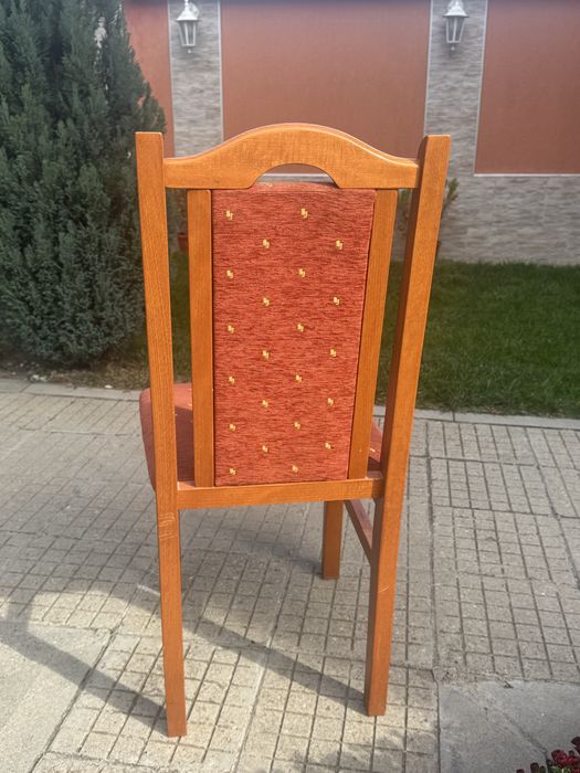 Трапезни столове