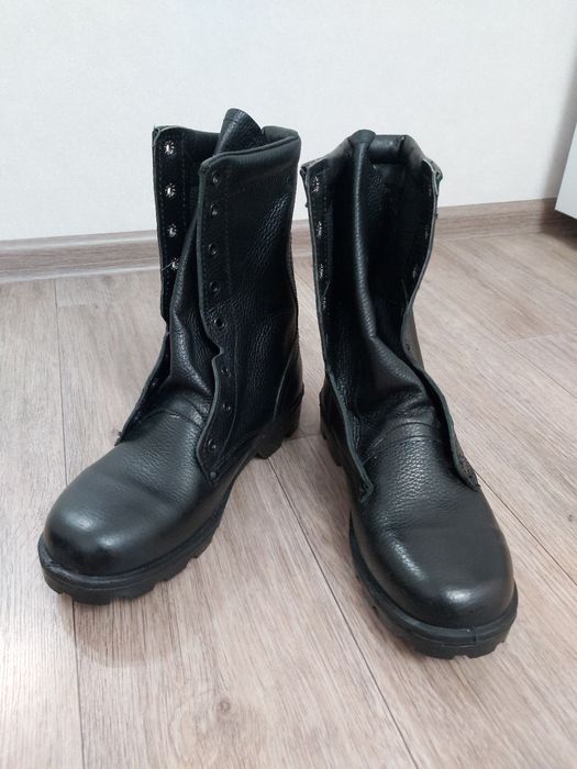 Продам берцы 42 размер летние кожа