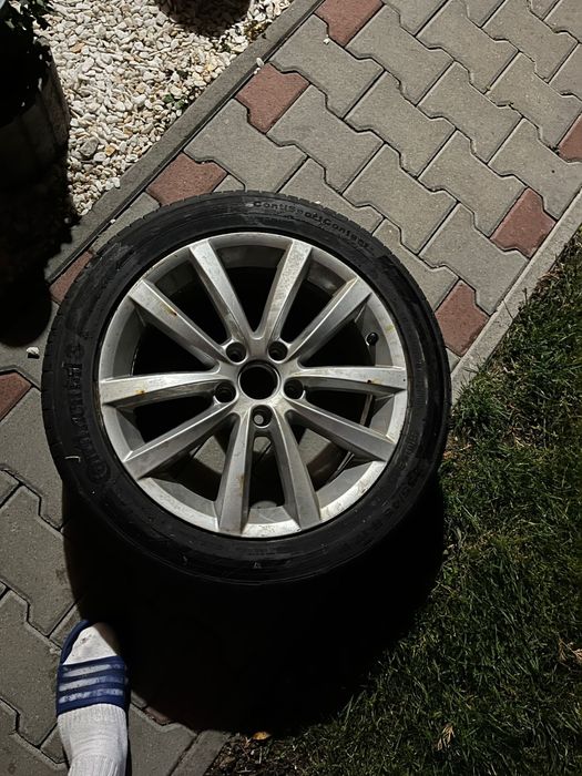 Vind jante vw passat b6,7 cc originale cu anvelope de vara 235/45/17