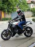 Yamaha R1, foarte  bine întreținut
