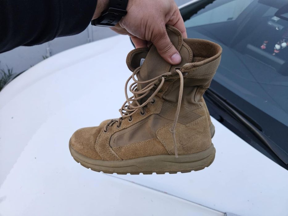 Bocanci desert americani danner 38