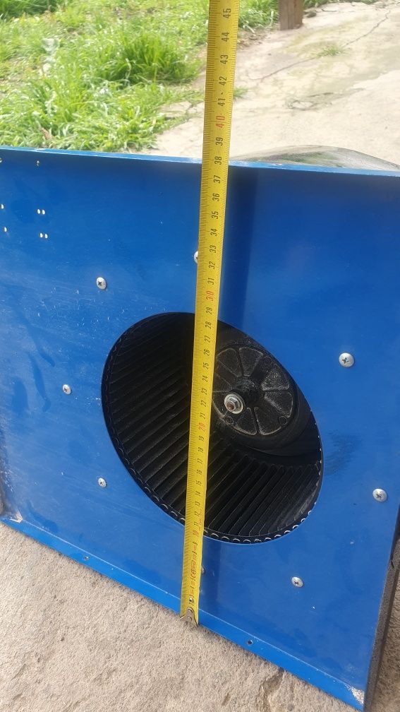 Ventilator industrial la 220v stare foarte bună de funcționare calitat