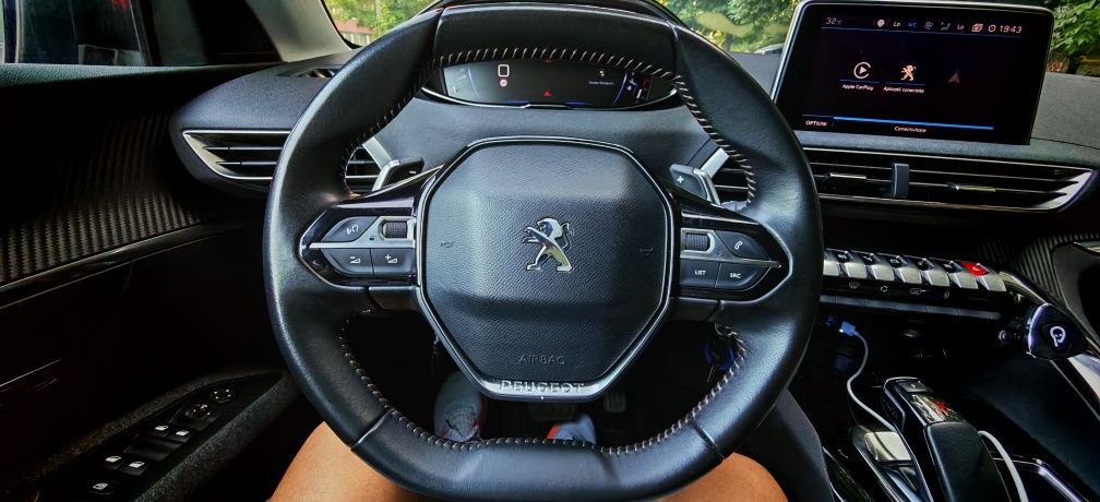 Peugeot 5008 2020