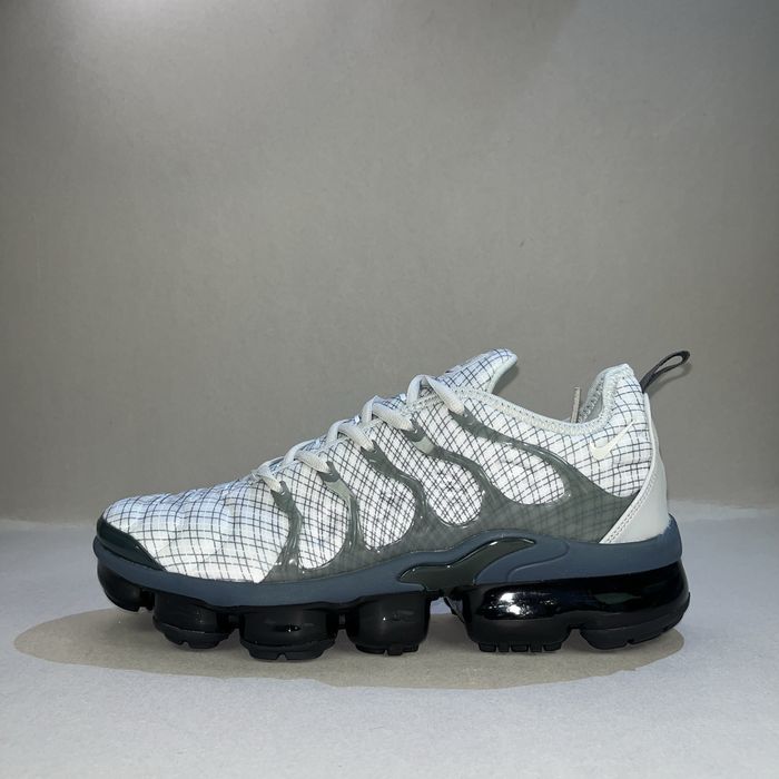 Nike Vapormax Plus Grey! НОВИ! Ориг