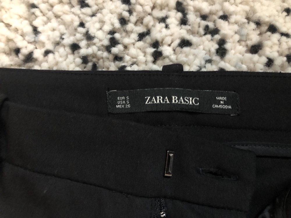 Нови дамски панталон ZARA размер S 2бр.