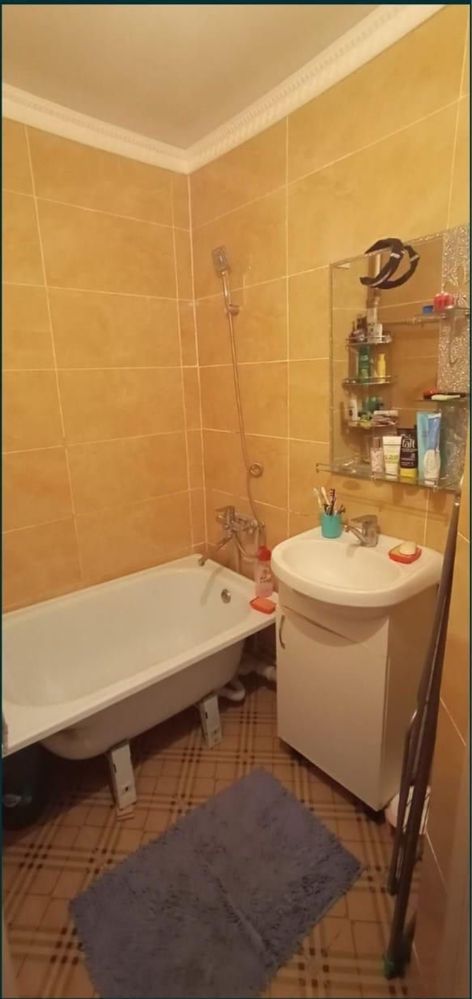 Срочно продается 2х комн кв в центре