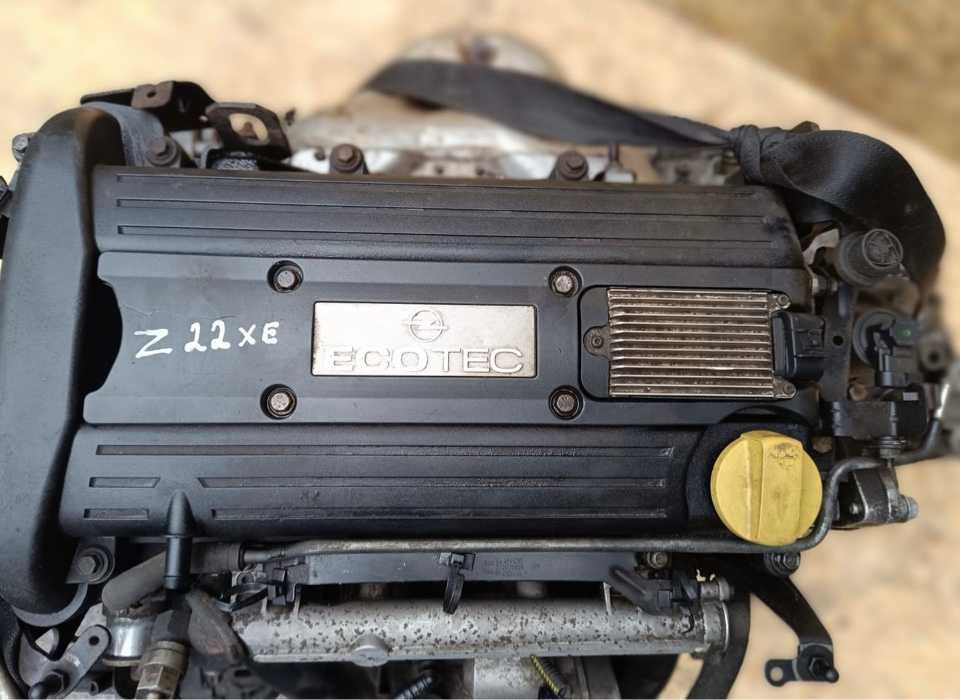 двигатель Опель Вектра С,  Зафира  (Z22SE) 2.2см в навесе  привозной.