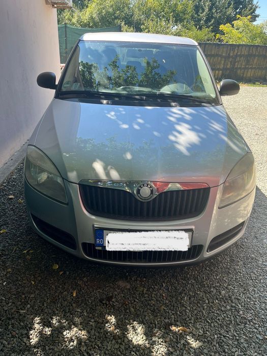 Vând Skoda Fabia