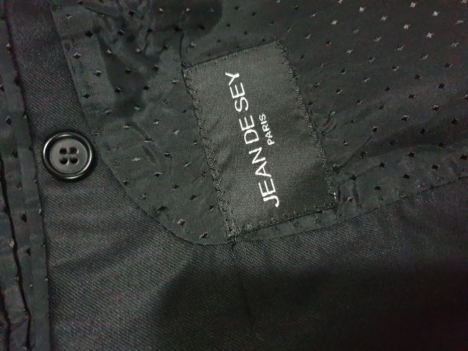 Costum barbat culoare neagra Jean de Sey Paris , mar. 56