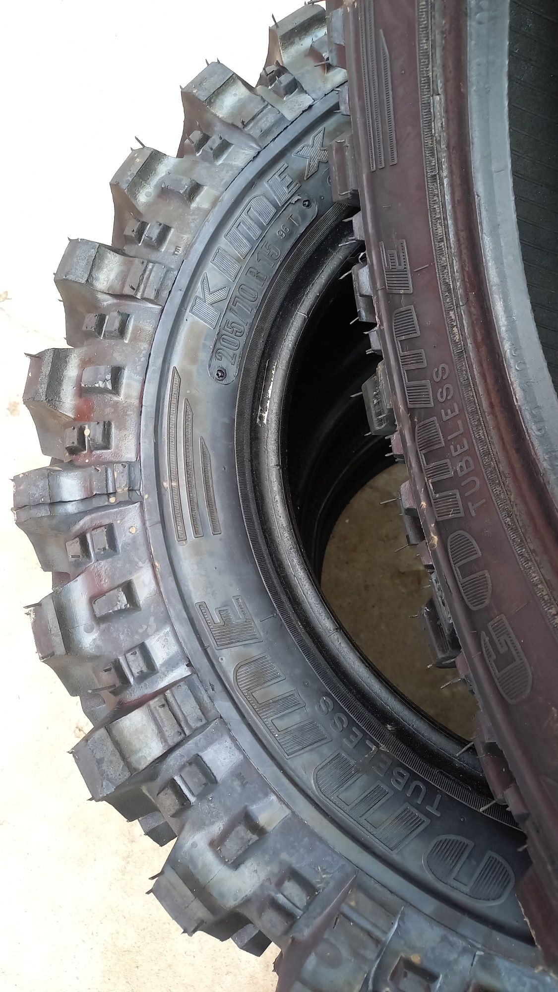 Anvelope off road 205/70R 15 texan.