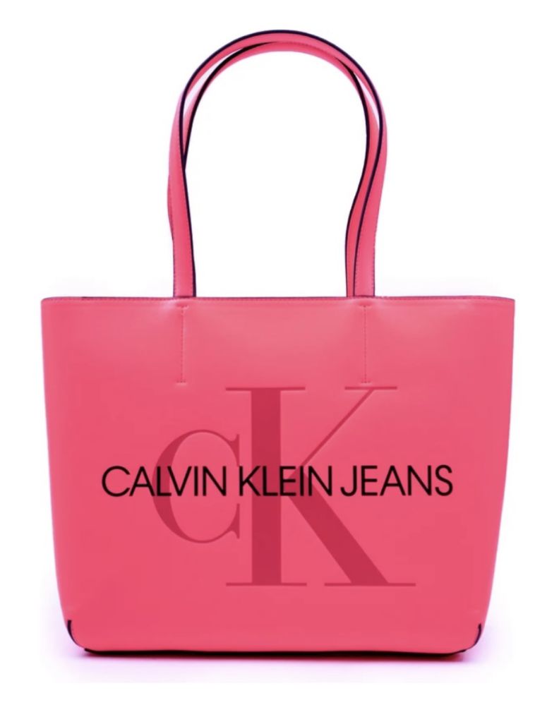 Calvin Klein нова чанта