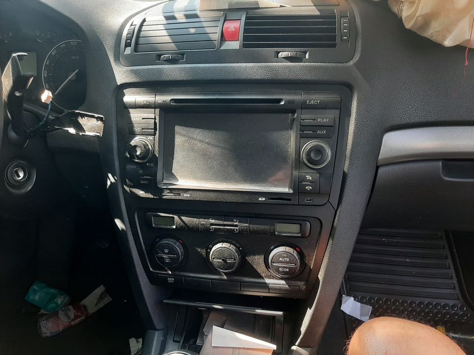 Dezmembrez Skoda octavia 2 1.9TDI