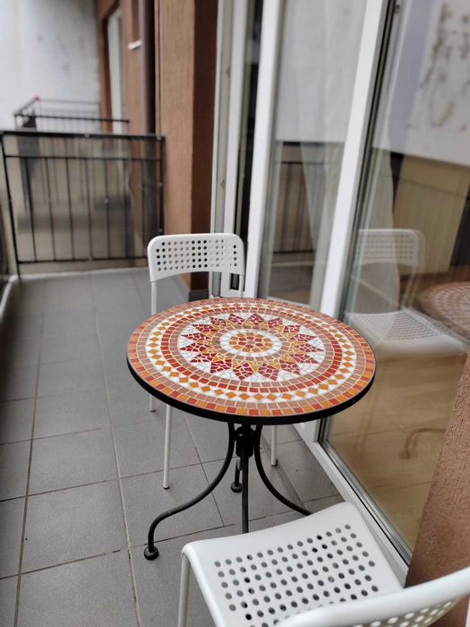 P.F. dau in chirie ap.2 camere central, decomandat, parcare subterana