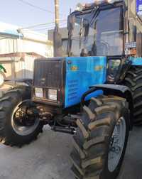 Belorus MTZ 952.2 Traktor