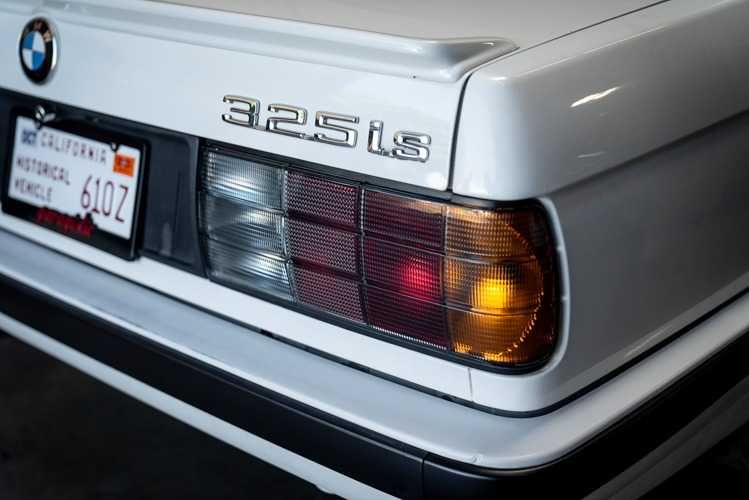 Стопове БМВ Е30 Нови стил Черна ХЕЛА BMW E30 Тунинг опушени тъмни