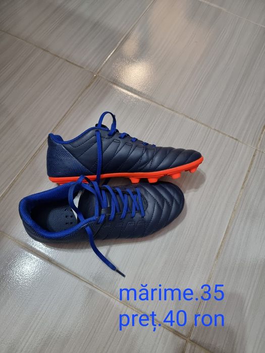 Ghete fotbal diferite marimi si modele