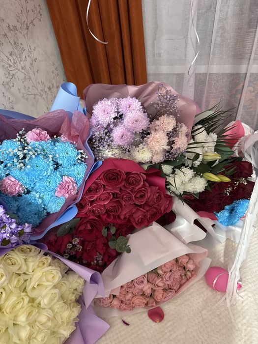 Цветы разные свежые