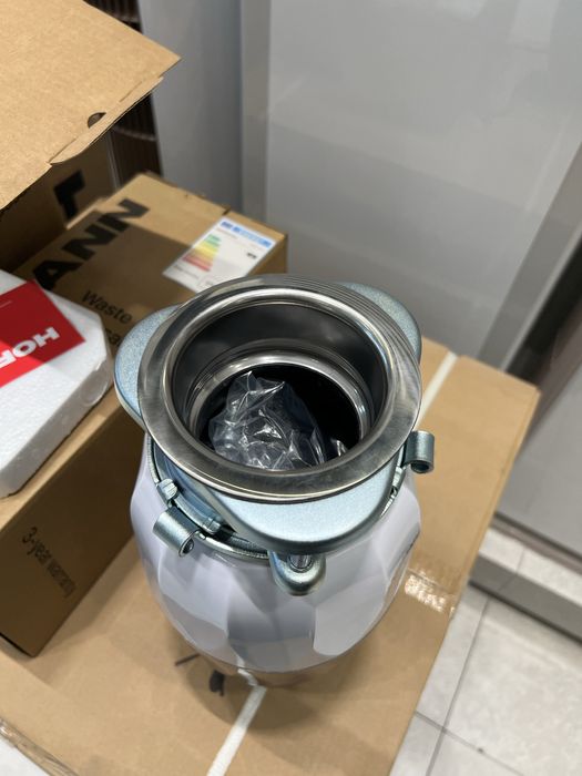 Измельчитель пищевых отходов под раковину от Hofmann 3 года гарантия