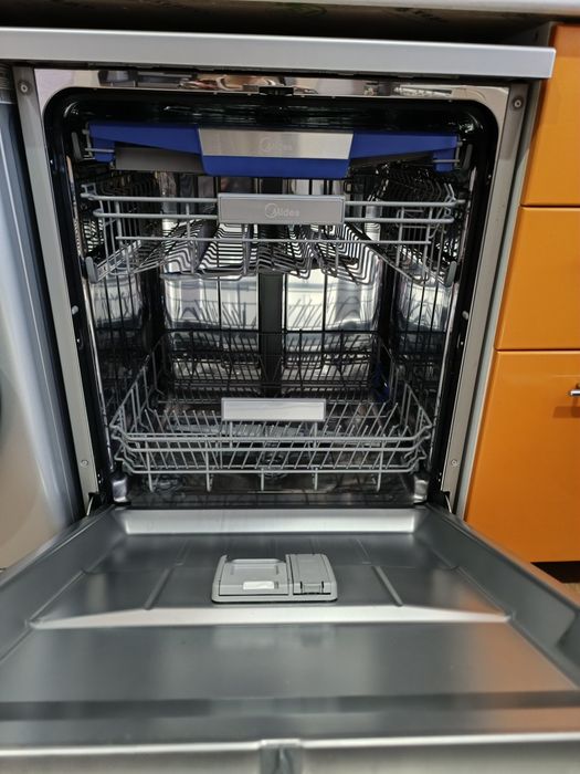 Продам посудомойку Midea