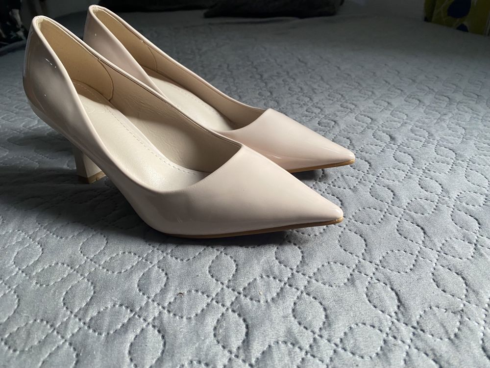 Pantofi stiletto 39