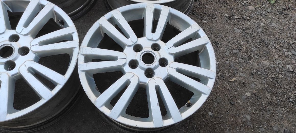 Комплект оригинальных дисков R19. Land rover