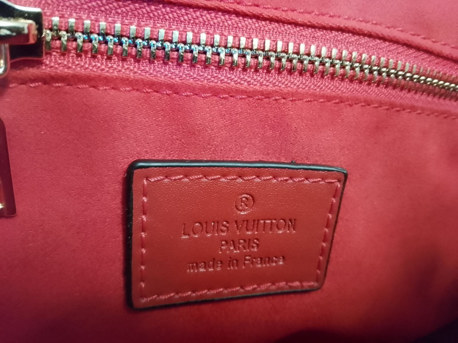 Дамска чанта Louis Vuitton