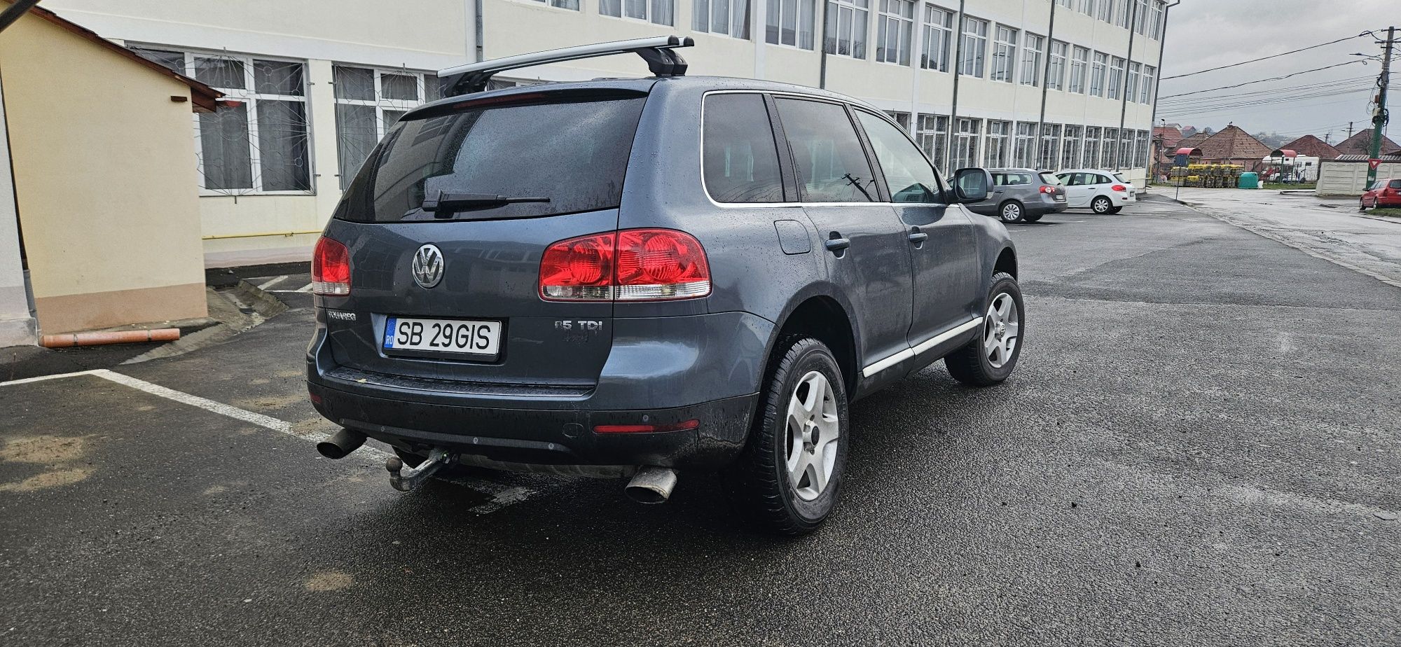 Vând toauareg 2.5 tdi