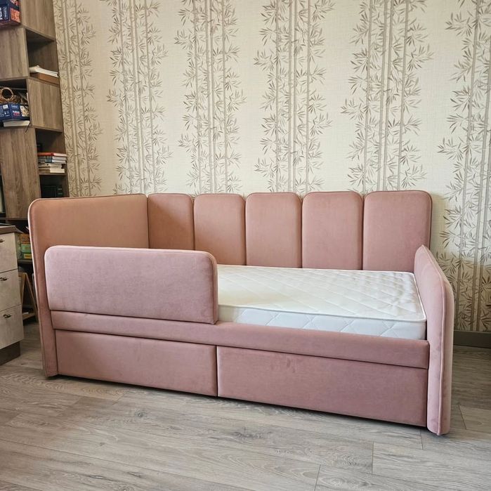 Деткая-подростковая мягкая кровать