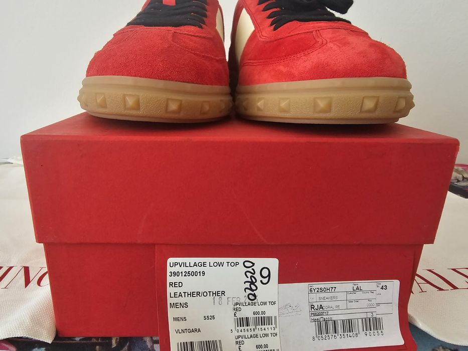 Valentino Garavani Upvillage sneakers. Originali, Nr 43-44. NOI !!!