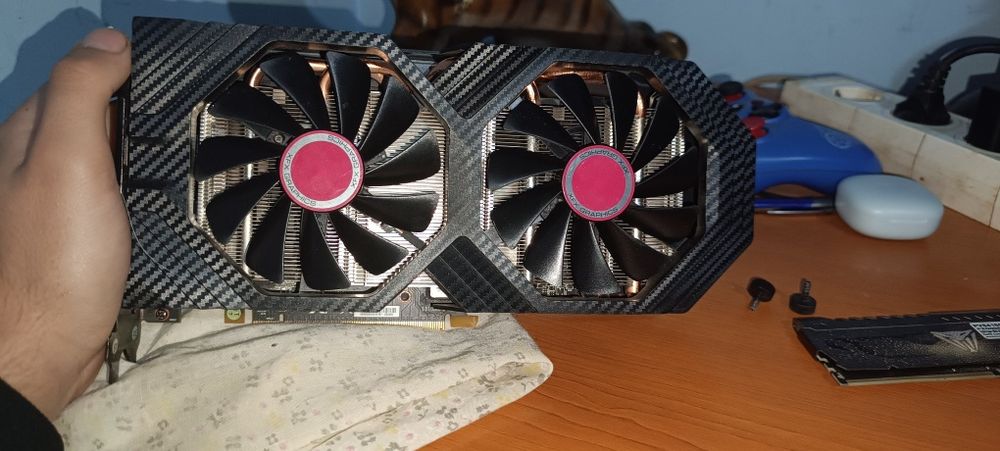 Vând PC gaming mid high