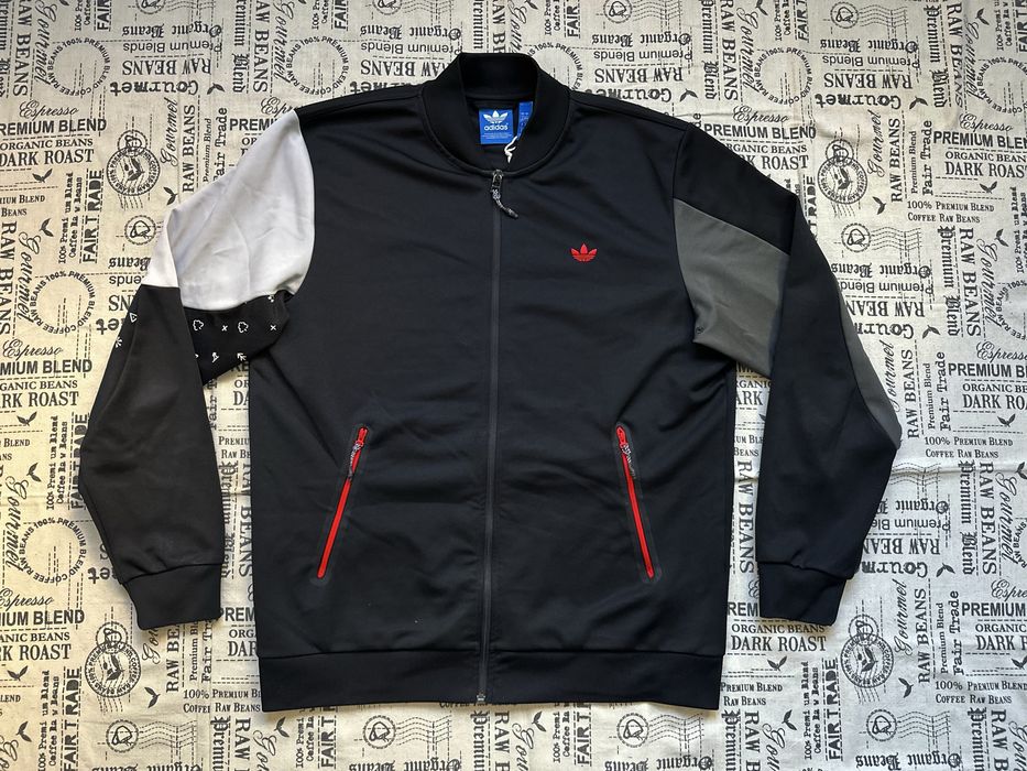 Adidas original горнище.L