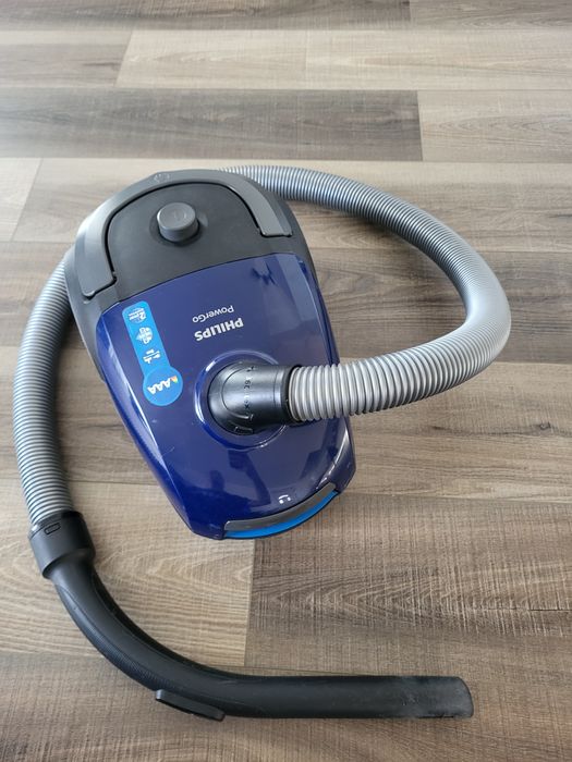 aspirator AEG si Philips