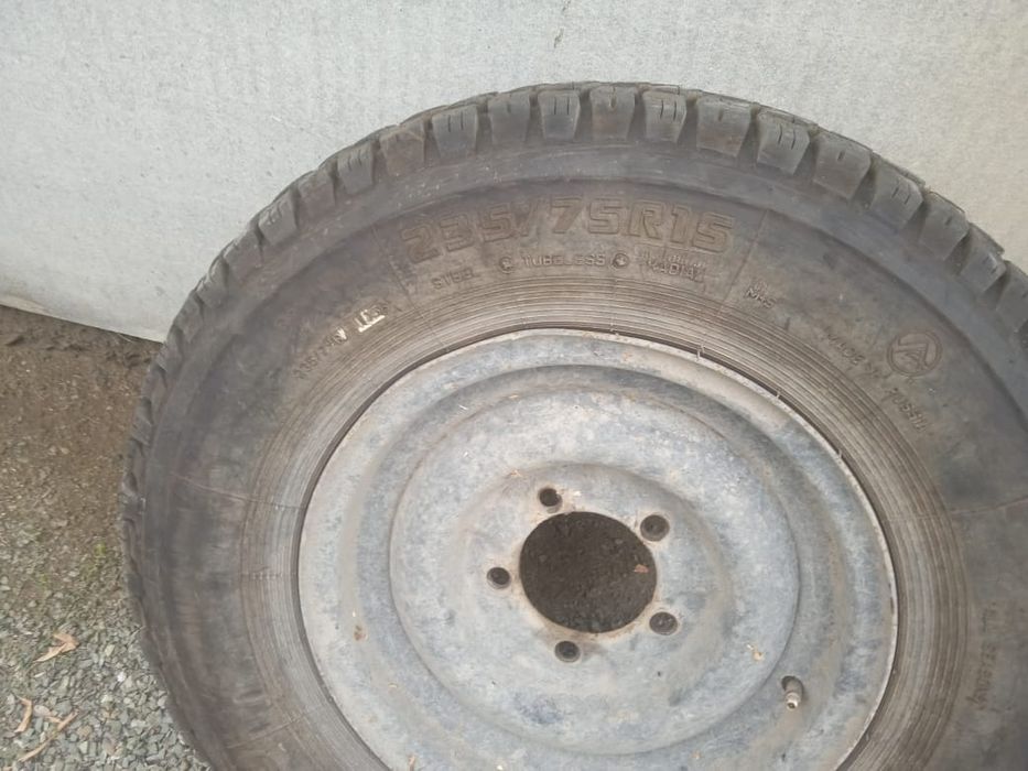 Шины  с камерой  с диской комплект