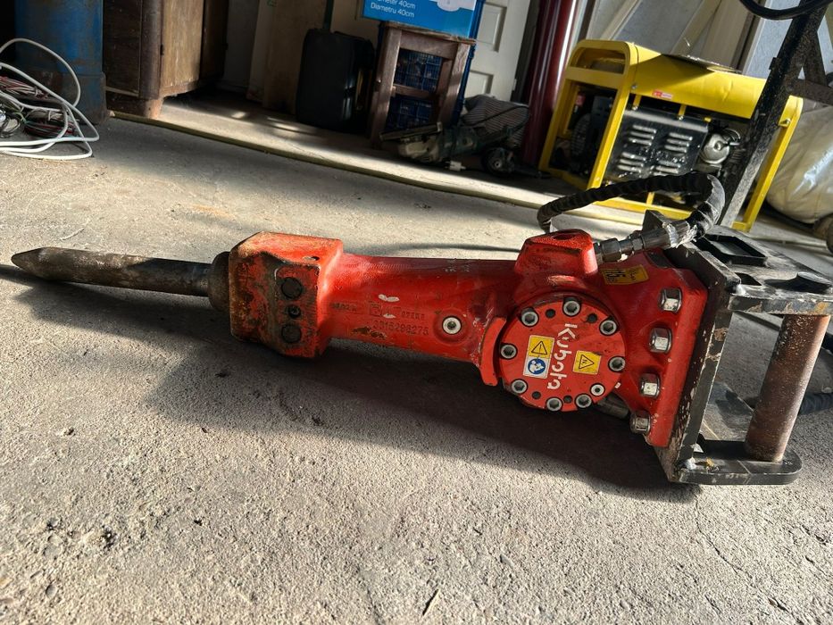 Vând Picon excavator/buldo KUBOTA