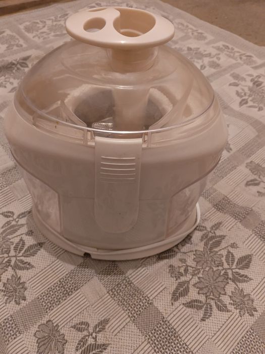 Продам соковыжималку,