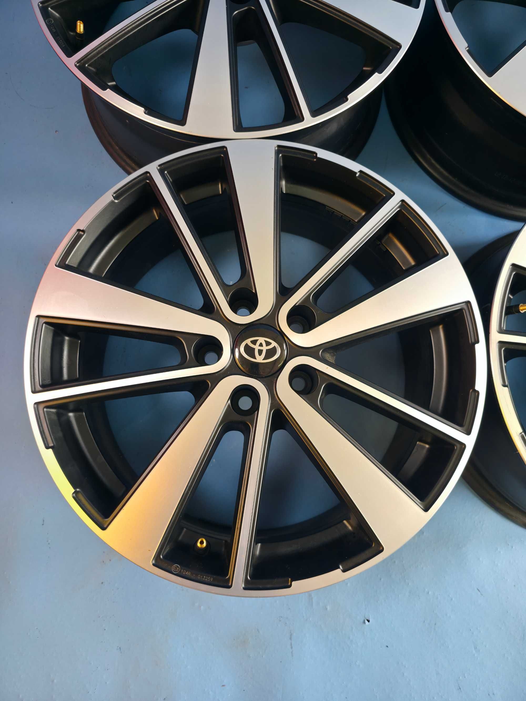 Jante Aliaj 5x114.3 18'' Toyota Corolla Camry CH-R Corolla CROSS NOI