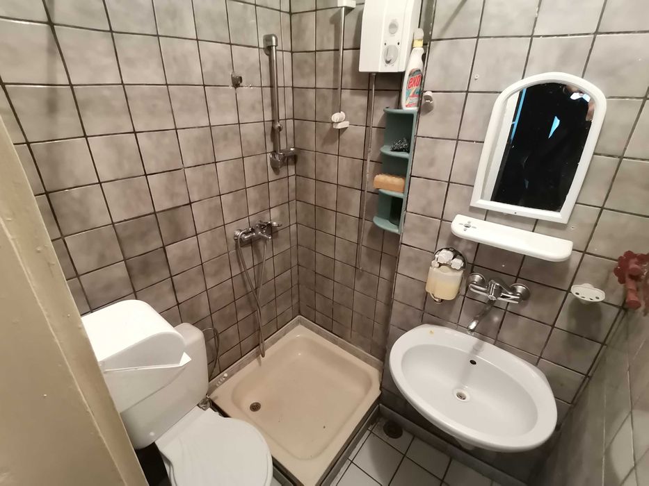 Дава се под наем Двустаен апартамент в Бургас, Зорница - 66 кв.м за 153 € - Снимка #5