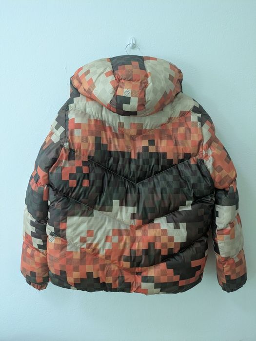 Geaca Louis Vuitton Puffer cu gluga (mărimi: S,M,L,XL,XXL)
