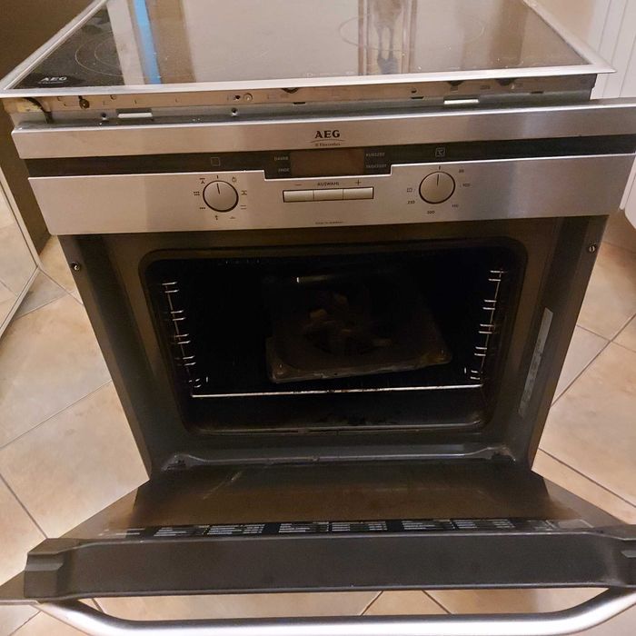 Фурна и котлони за вграждане - AEG
