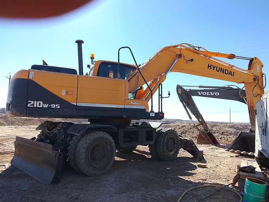 Экскаватор хундай 210 колёсный 2018-йил декабрь