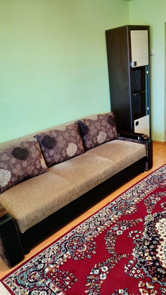 Închiriez apartament cu 2 camere în Jibou str.Trandafirilor nr.74