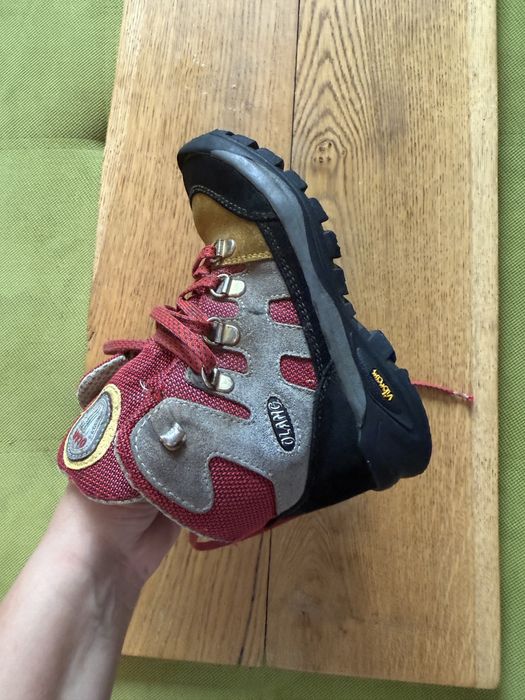 Bocanci Incaltari Trekking Olang talpa Vibram