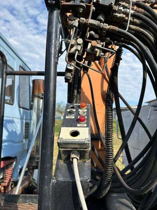 Autobasculanta Iveco FORD