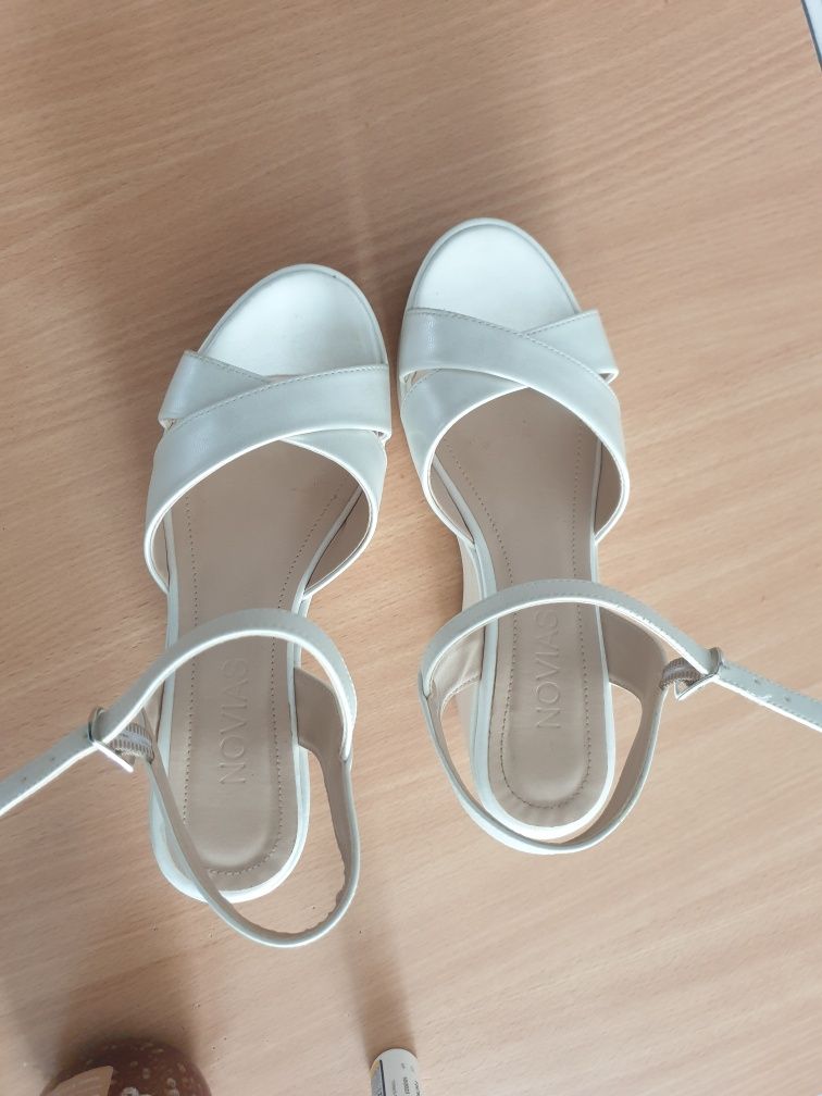 Pantofi/ Sandale mireasă