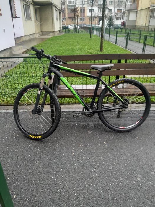 Vând bicicleta  custom