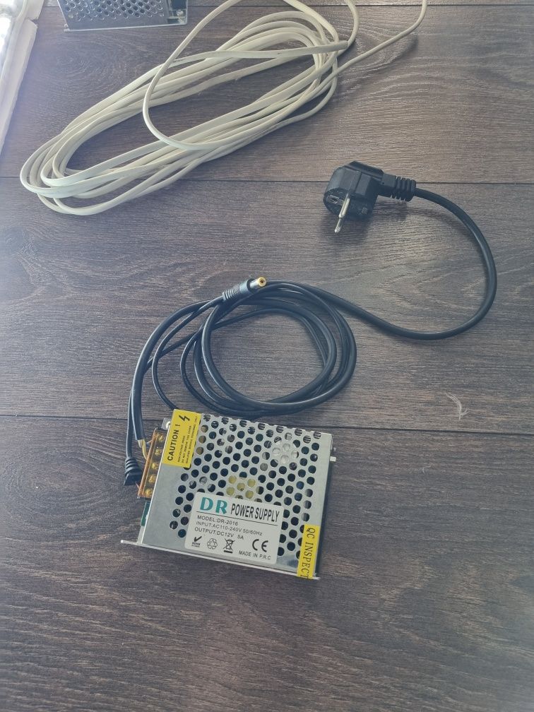 Блок питания 12V 2.1A. и 12V 5A.
