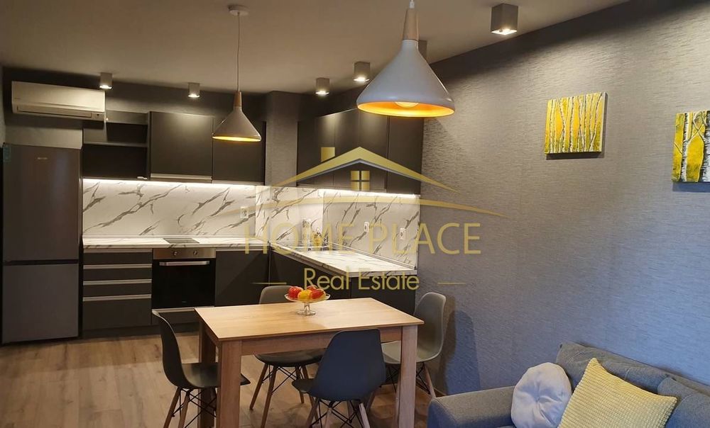 Дава се под наем Двустаен апартамент в к.к. Св.Св. Константин и Елена - 70 кв.м за 663 € - Снимка #1