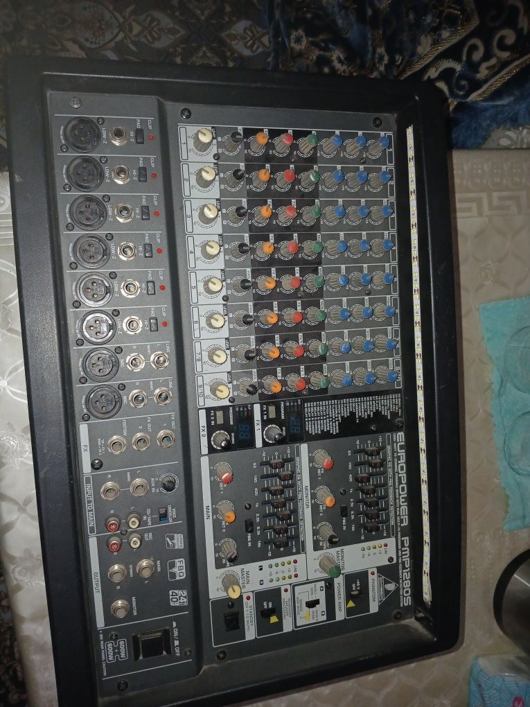 Behringer 1200watt 600×2 watt.usilitel.(усилитель микшер)