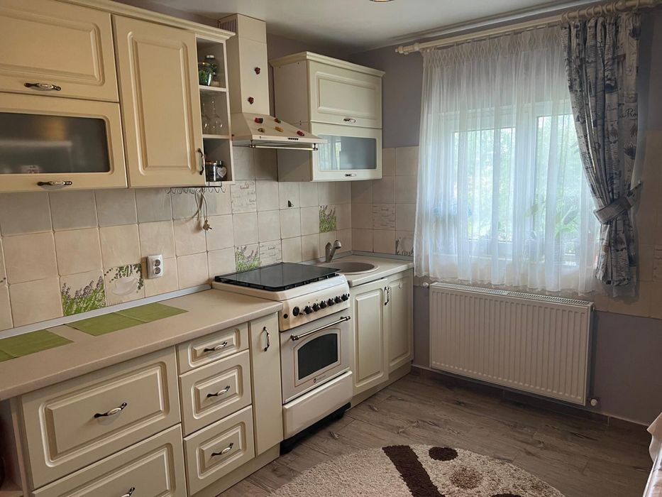 Afacere la cheie cu clientela formata plus locuinta in Hantesti,
