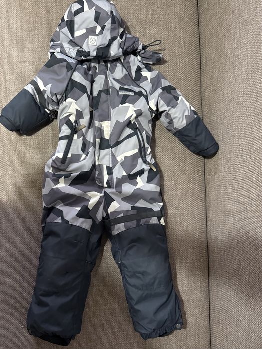Продам детский зимний  комбенезон Crocid
